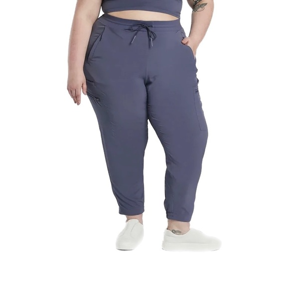 Athleta Plus Size Venture Pant in Navy - Picture 1 of 14
